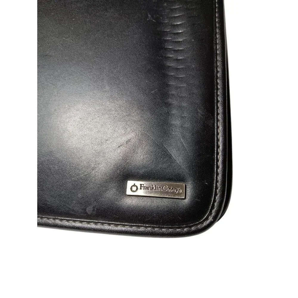 Franklin Covey Classic Black Leather Planner 7 Ring Binder Zipper extras (read)